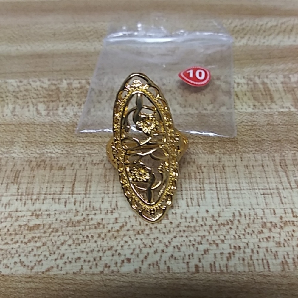 Retail Gold Plated Hollow Ring  Fashion Jewelry.